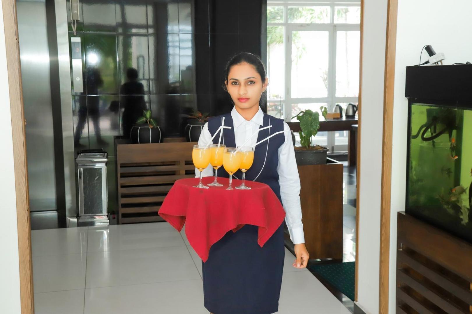 Kanola Luxury Hotel Anuradhapura Exterior photo