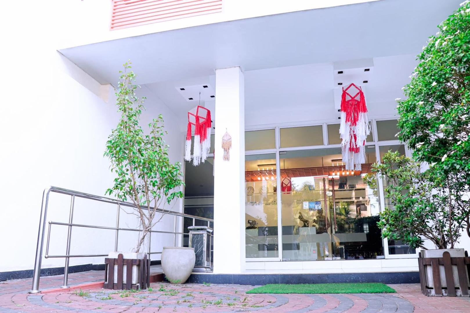 Kanola Luxury Hotel Anuradhapura Exterior photo