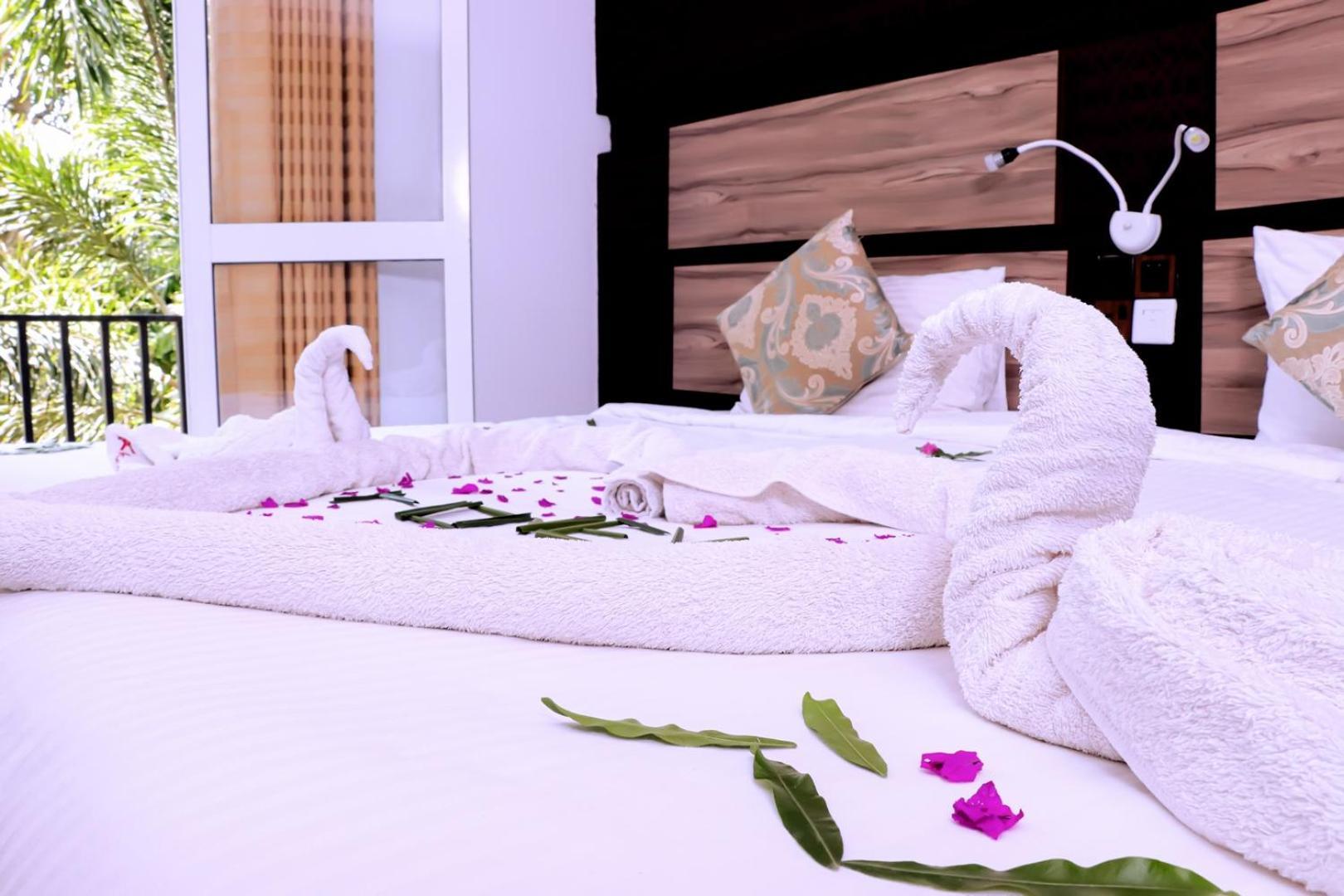 Kanola Luxury Hotel Anuradhapura Exterior photo